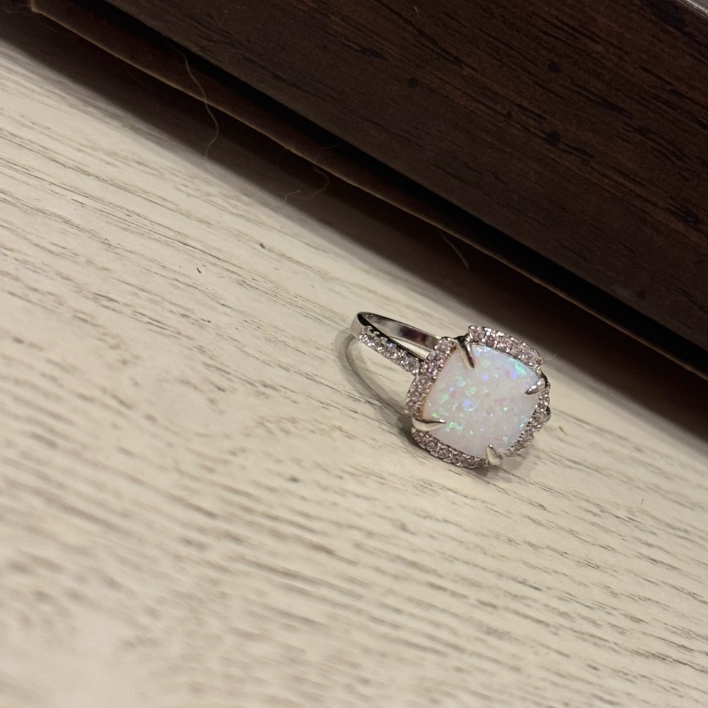 STERLING SILVER OPAL RING - Picture 5 of 10